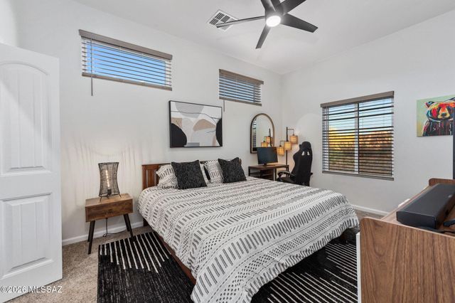 8206 S Diamond H Ranch Place, Vail, AZ 85641