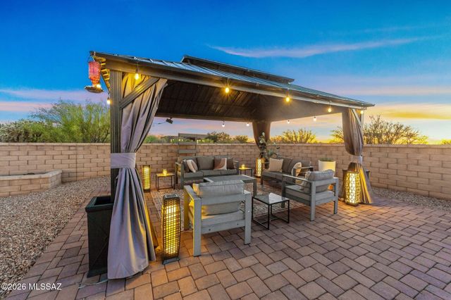 8206 S Diamond H Ranch Place, Vail, AZ 85641