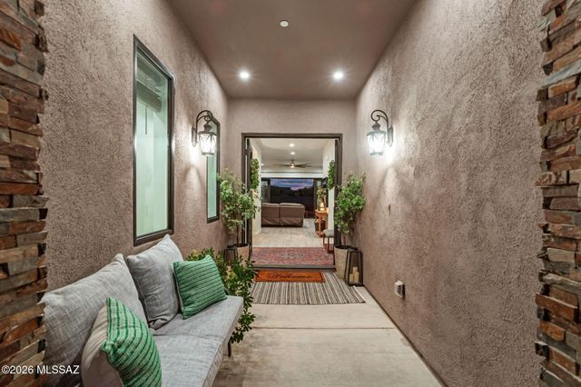 8206 S Diamond H Ranch Place, Vail, AZ 85641