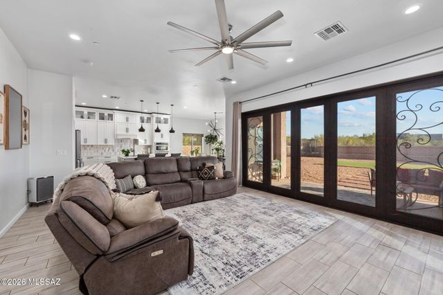 8206 S Diamond H Ranch Place, Vail, AZ 85641