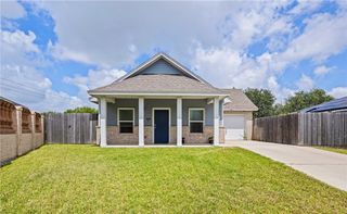 2517 Persimmon St, Corpus Christi, TX 78415