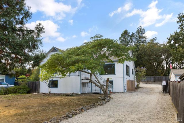 377 Maple Ave, Cotati, CA 94931