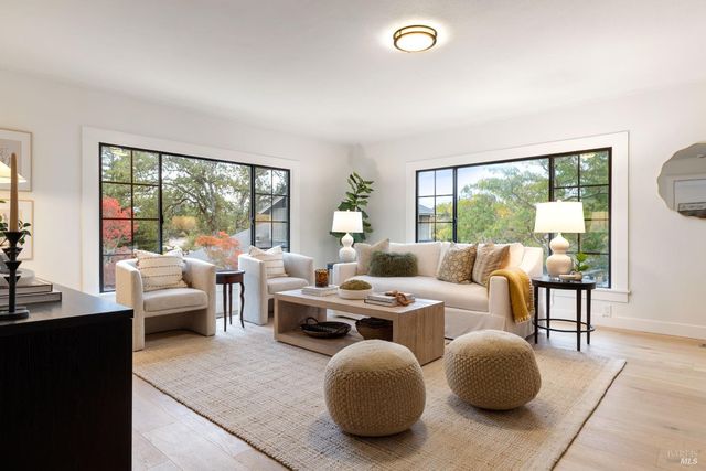 377 Maple Ave, Cotati, CA 94931