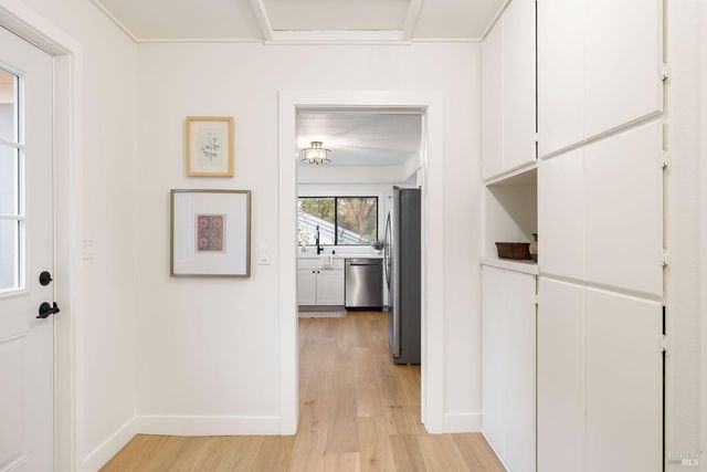 377 Maple Ave, Cotati, CA 94931