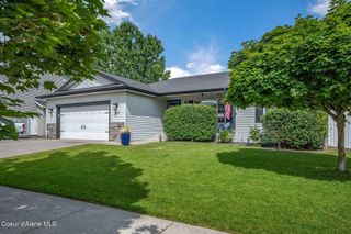 8446 N BOYSENBERRY LOOP, Hayden, ID 83835