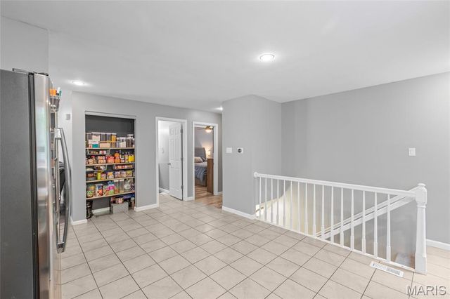 2411 Muegge Road, St Charles, MO 63303