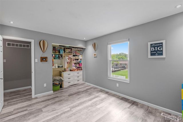 2411 Muegge Road, St Charles, MO 63303