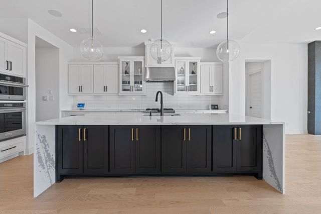 907 Bristol Creek BND, Austin, TX 78738