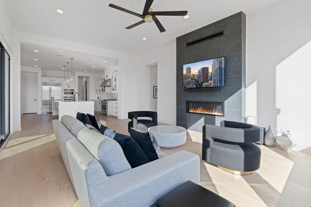 907 Bristol Creek BND, Austin, TX 78738