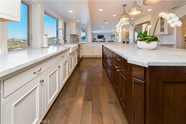 26 Corral, Bell Canyon, CA 91307