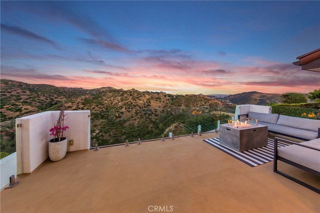 26 Corral, Bell Canyon, CA 91307