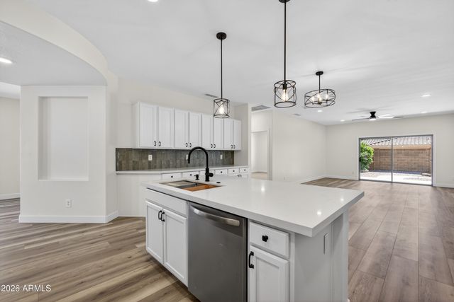 10419 E JAVELINA Avenue, Mesa, AZ 85209