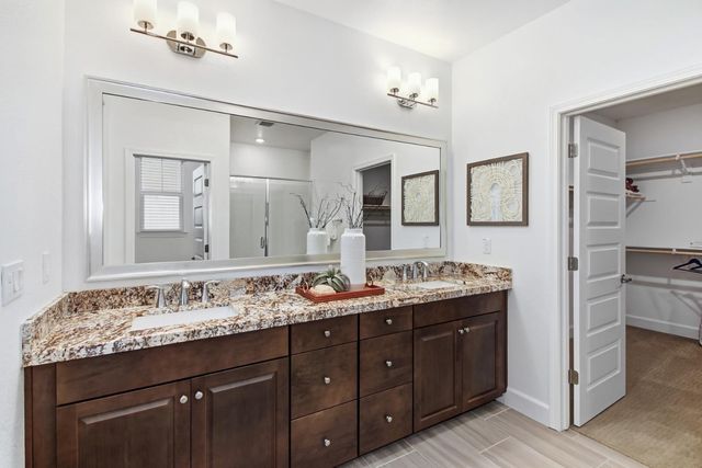 2033 Lake Range Way, Roseville, CA 95747