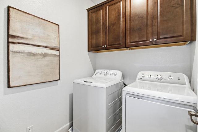 2033 Lake Range Way, Roseville, CA 95747