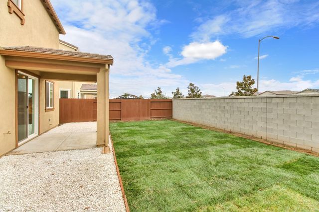 2033 Lake Range Way, Roseville, CA 95747