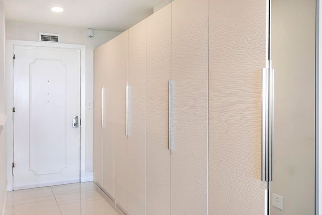 1208 Marine Way 507, North Palm Beach, FL 33408