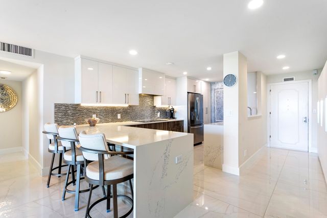 1208 Marine Way 507, North Palm Beach, FL 33408