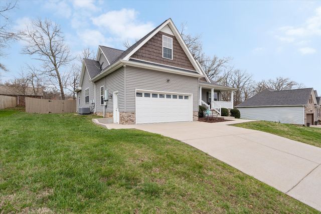 7608 Leverette Dr, Fairview, TN 37062