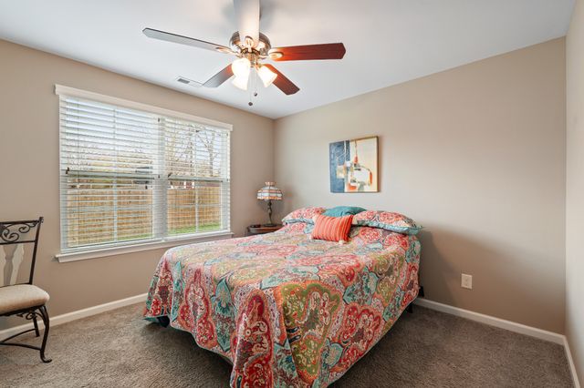 7608 Leverette Dr, Fairview, TN 37062