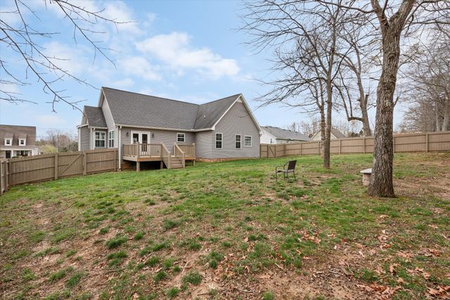 7608 Leverette Dr, Fairview, TN 37062