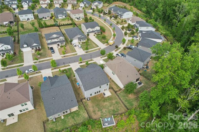1071 Amberley Crossing Drive, Belmont, NC 28012