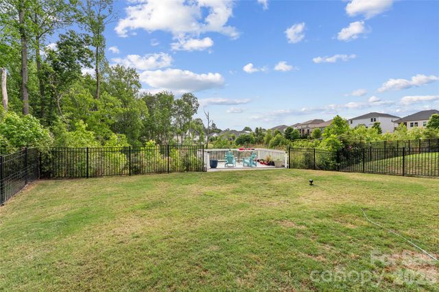 1071 Amberley Crossing Drive, Belmont, NC 28012