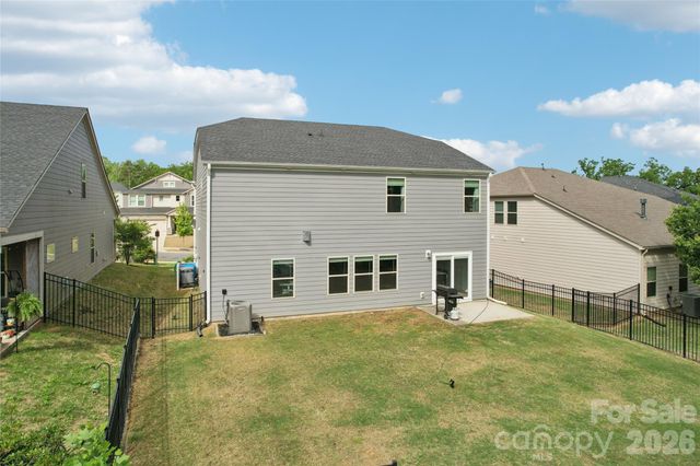 1071 Amberley Crossing Drive, Belmont, NC 28012