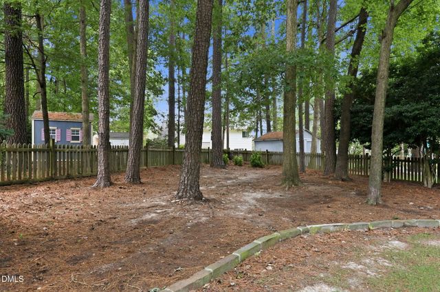 12109 Townmeade Court, Raleigh, NC 27613
