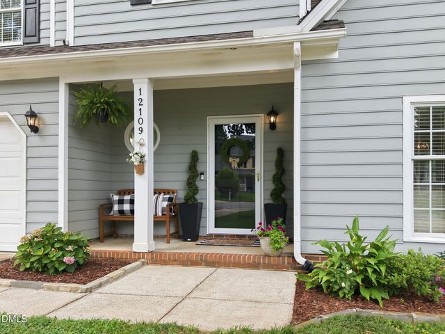 12109 Townmeade Court, Raleigh, NC 27613