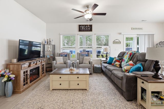 4750 Huckleberry Ln., Conway, SC 29526