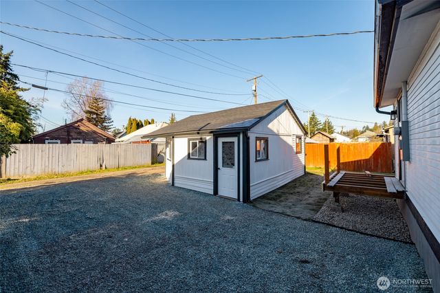 1131 S 6th Street, Mount Vernon, WA 98273