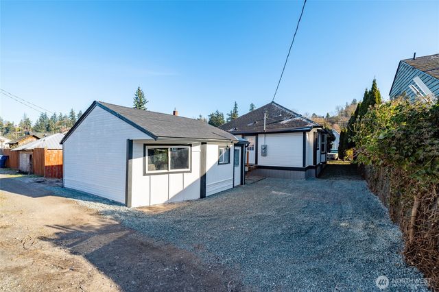 1131 S 6th Street, Mount Vernon, WA 98273