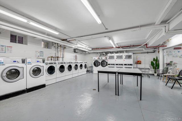 42-22 Ketcham Street 3E, Elmhurst, NY 11373