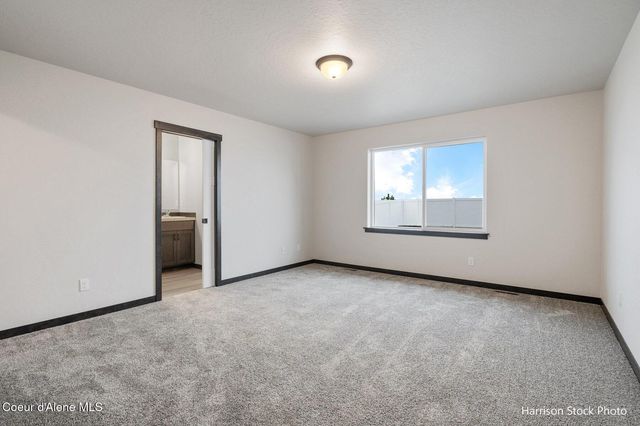 12095 N LENNON LN, Rathdrum, ID 83858