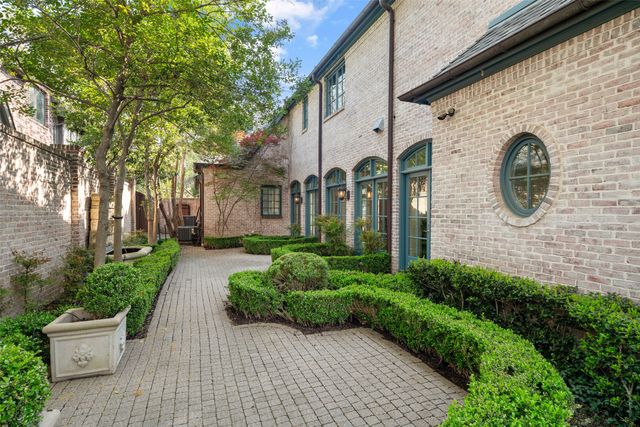 6139 Woodland Drive, Dallas, TX 75225