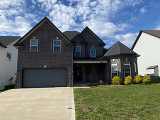 1612 Kestrel Dr, Clarksville, TN 37040
