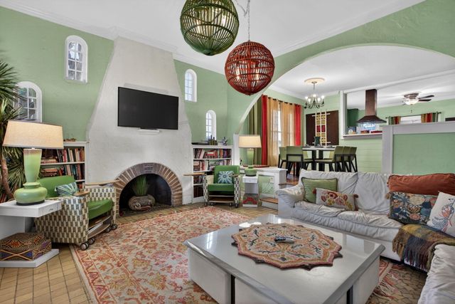 1415 NE 4th Place, Fort Lauderdale, FL 33301