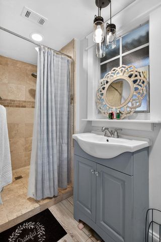 1415 NE 4th Place, Fort Lauderdale, FL 33301