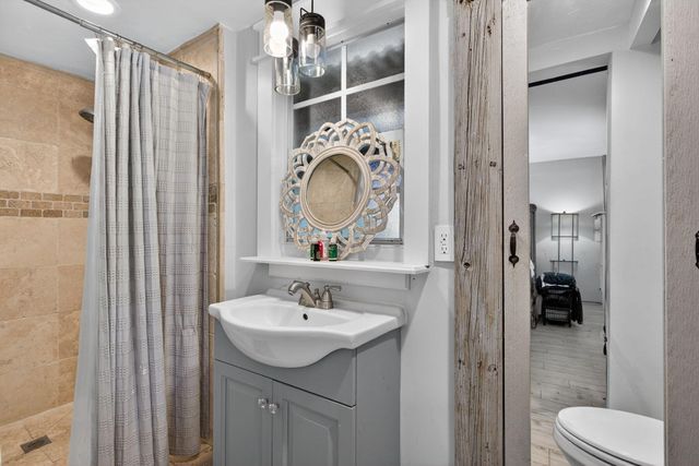 1415 NE 4th Place, Fort Lauderdale, FL 33301