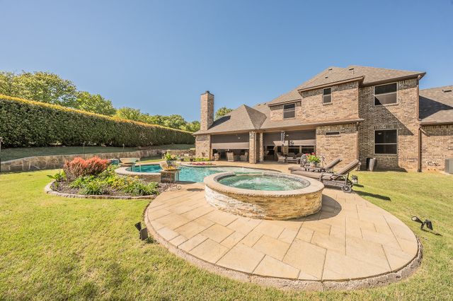 8605 Del Pino Court, Flower Mound, TX 75022