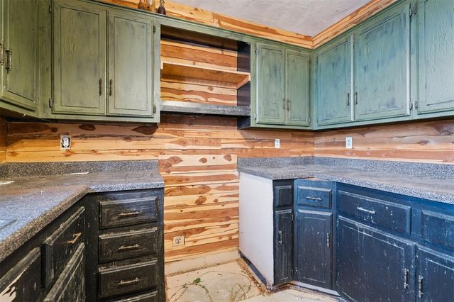 35079 E 115 Road, Earlsboro, OK 74840