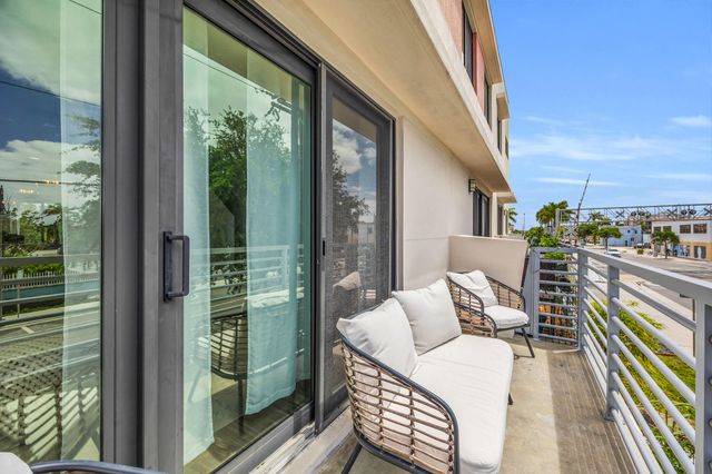 1110 Lucerne Avenue C, Lake Worth, FL 33460