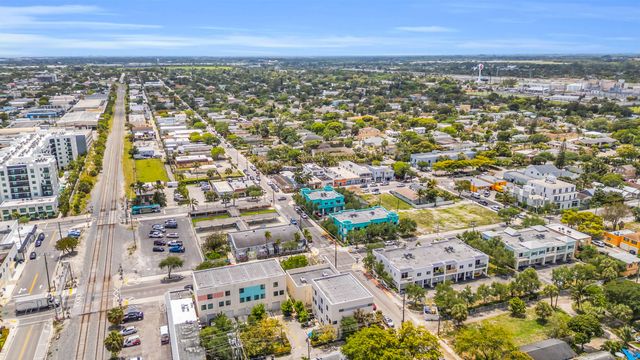 1110 Lucerne Avenue C, Lake Worth, FL 33460