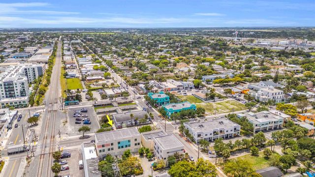 1110 Lucerne Avenue C, Lake Worth, FL 33460