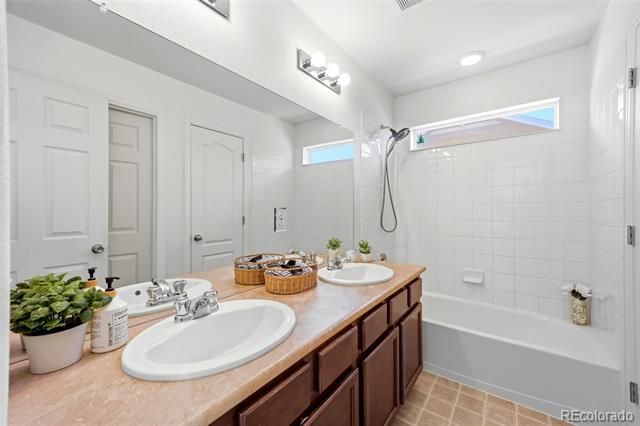 25830 E Byers Place, Aurora, CO 80018