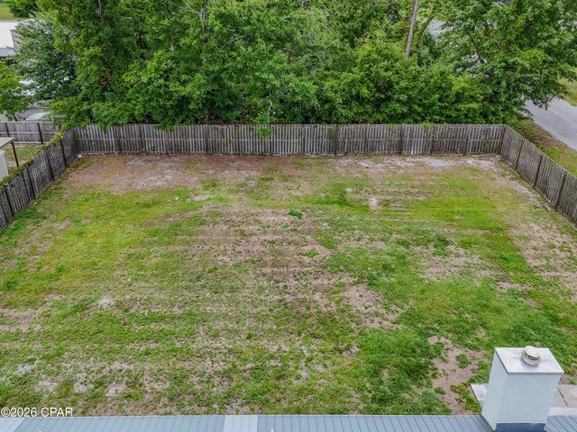1609 New Hampshire Avenue, Lynn Haven, FL 32444