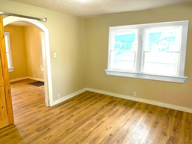 201 E Market Street, Warsaw, KY 41095