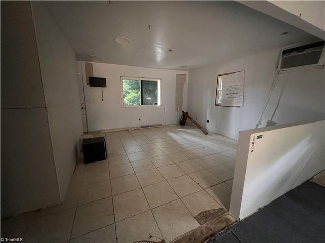 1208 E Green Drive, High Point, NC 27260