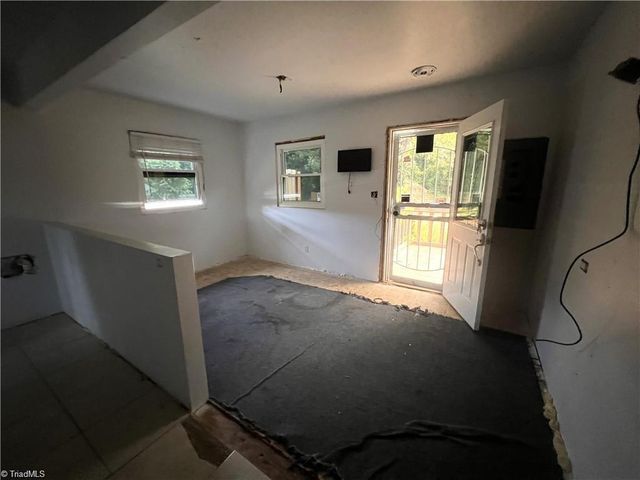 1208 E Green Drive, High Point, NC 27260