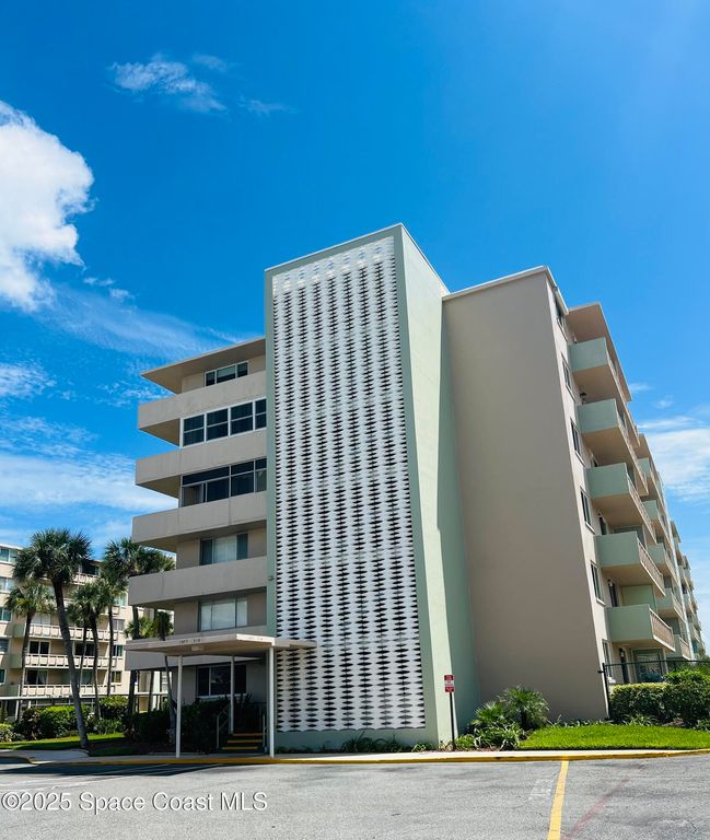 2020 N Atlantic Avenue 117-S, Cocoa Beach, FL 32931